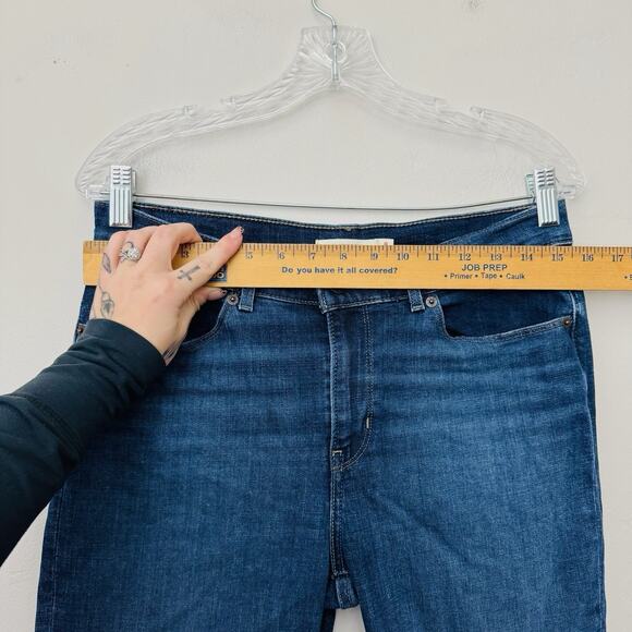 Levi’s Classic Capri Blue Denim Jeans Women’s Size 8 - Picture 2 of 9